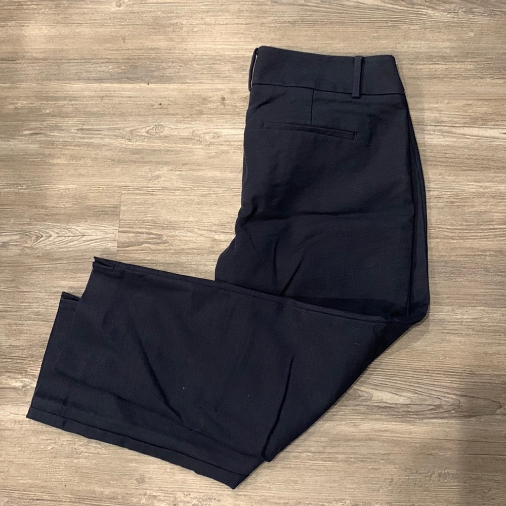 Navy blue LOFT cropped pants
